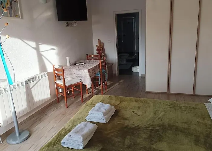 Apartment, 200m From Sea Brtonigla