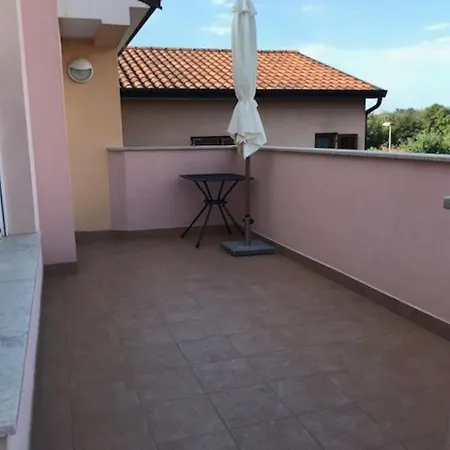 Apartment, 200m From Sea Apartmán *