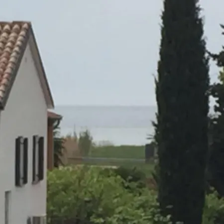 Apartment, 200m From Sea